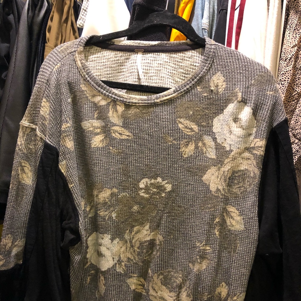Free people long sleeve floral shirt